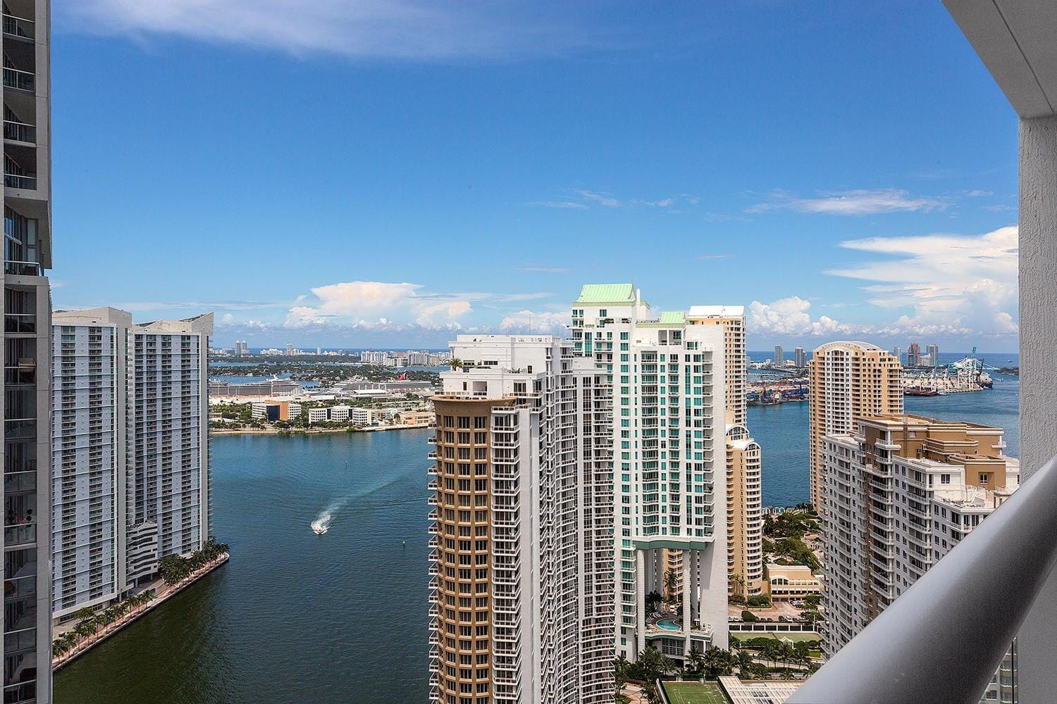 495 Brickell Avenue 4010, Miami, FL 33131 photo 2