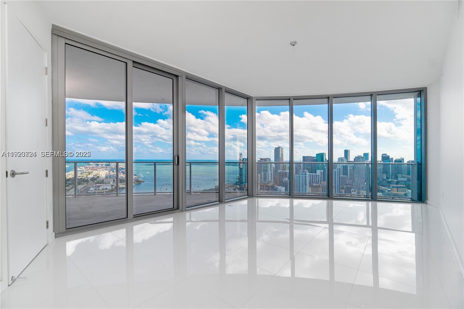 851 NE 1st Avenue 4911, Miami, FL 33132 photo 30