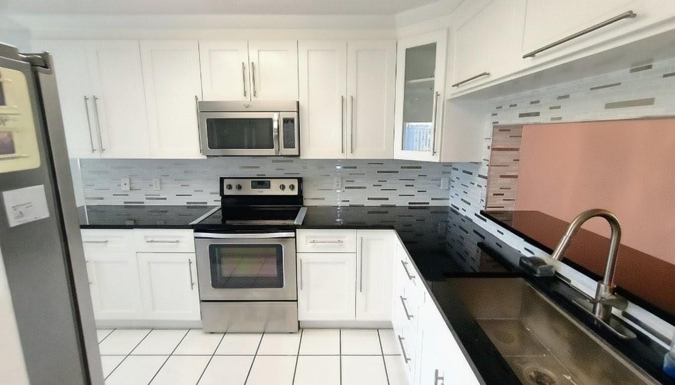 4735 E Lucerne Lakes Boulevard E 413 — photo 2