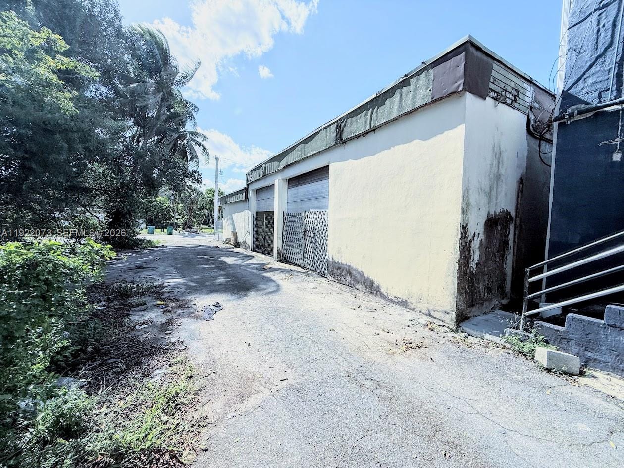 11851 W Dixie Highway, Miami, FL 33161 photo 19