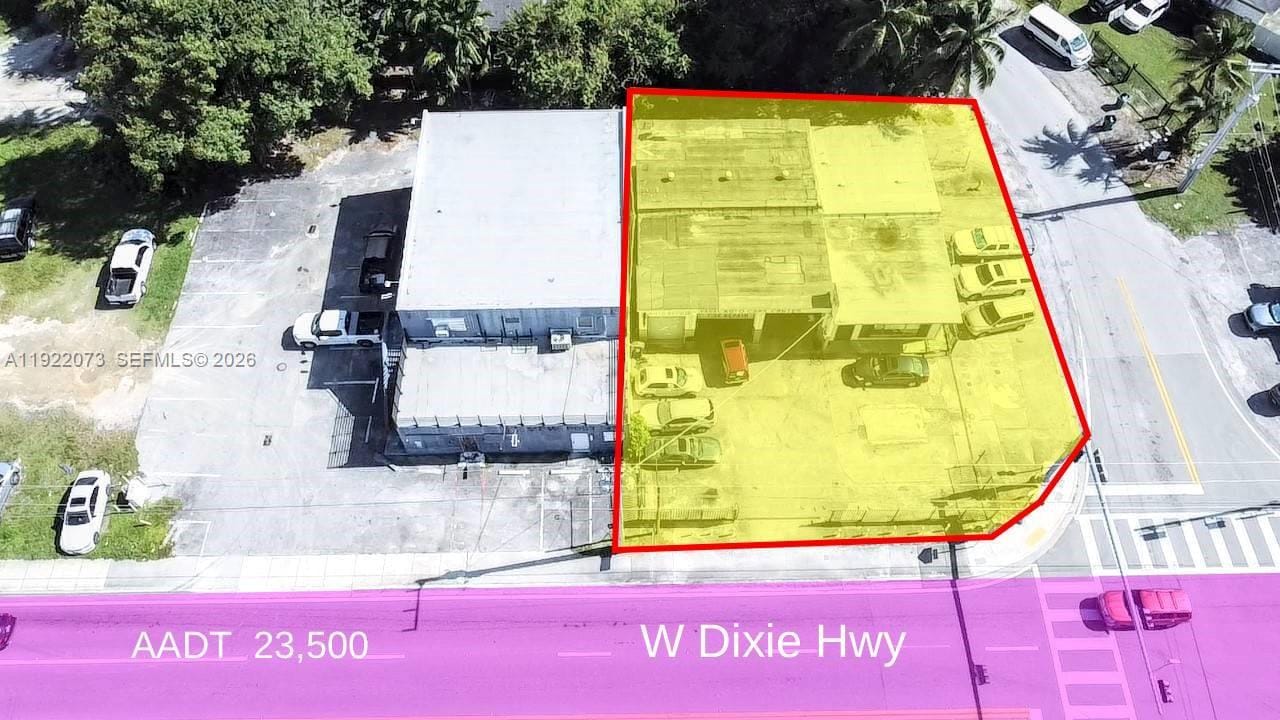 11851 W Dixie Highway, Miami, FL 33161 photo 4