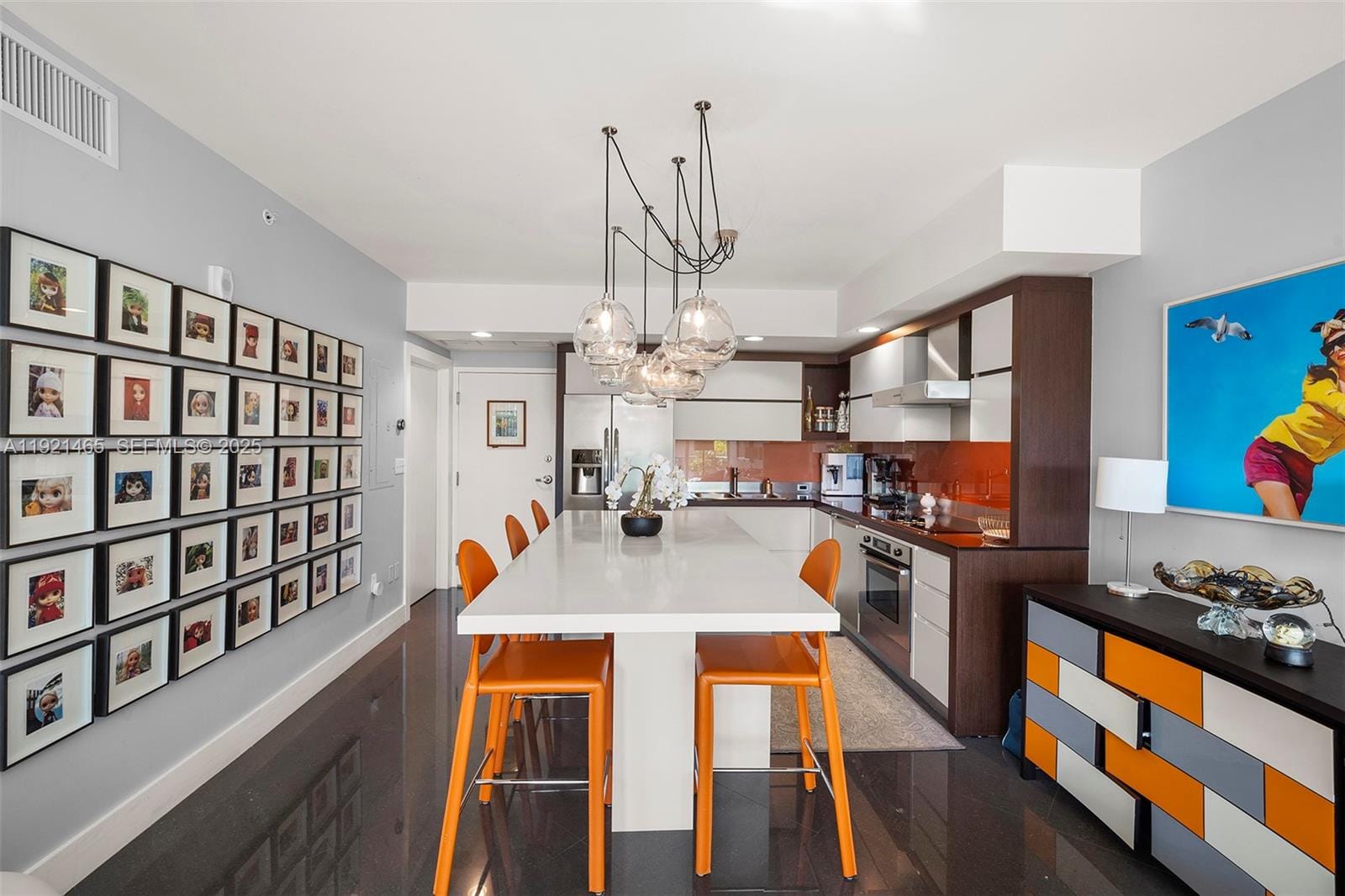 2155 Washington Court 205 — photo 8