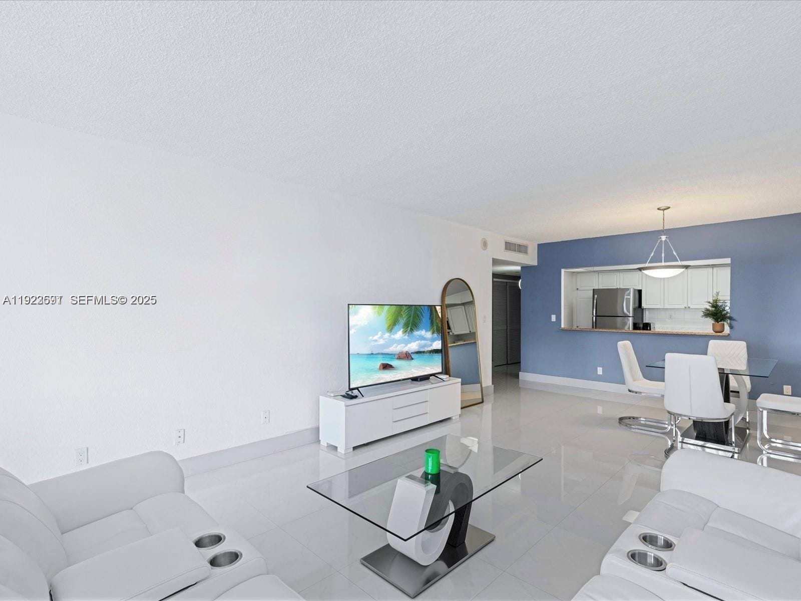 19370 E Collins Avenue 625 — photo 3
