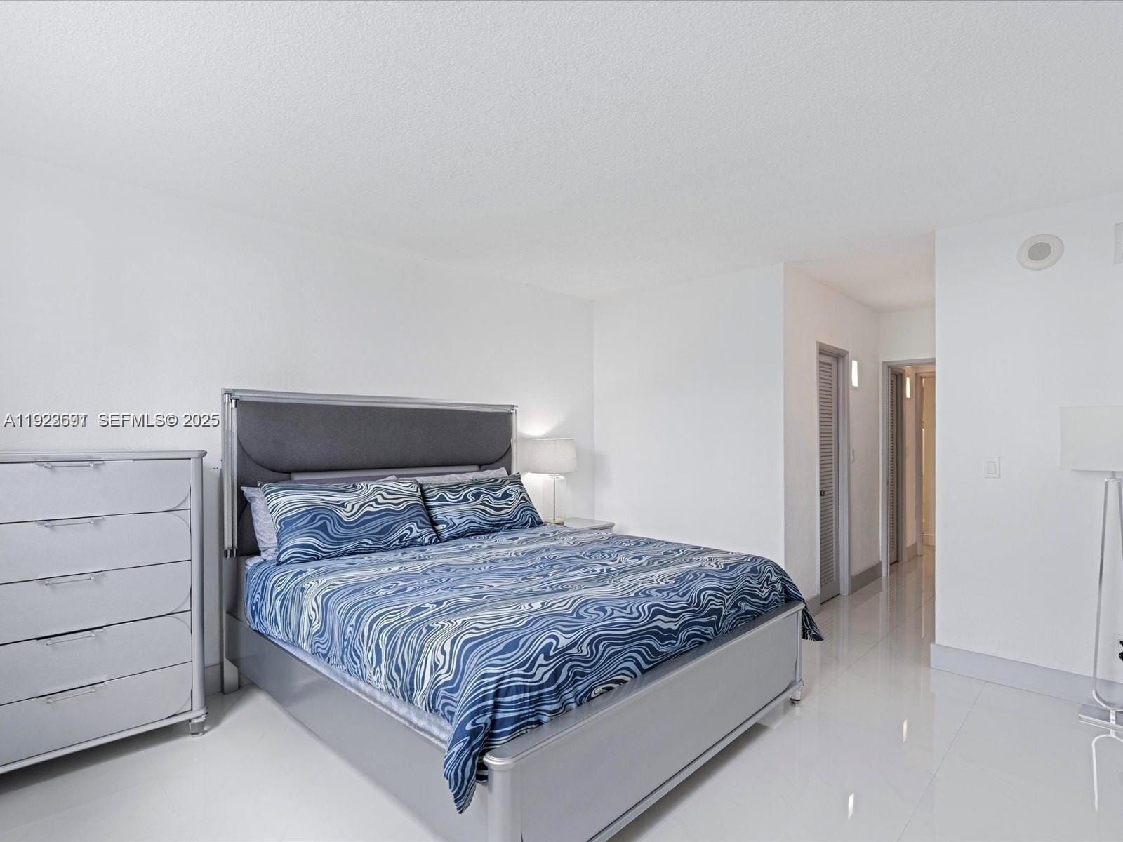 19370 E Collins Avenue 625 — photo 7