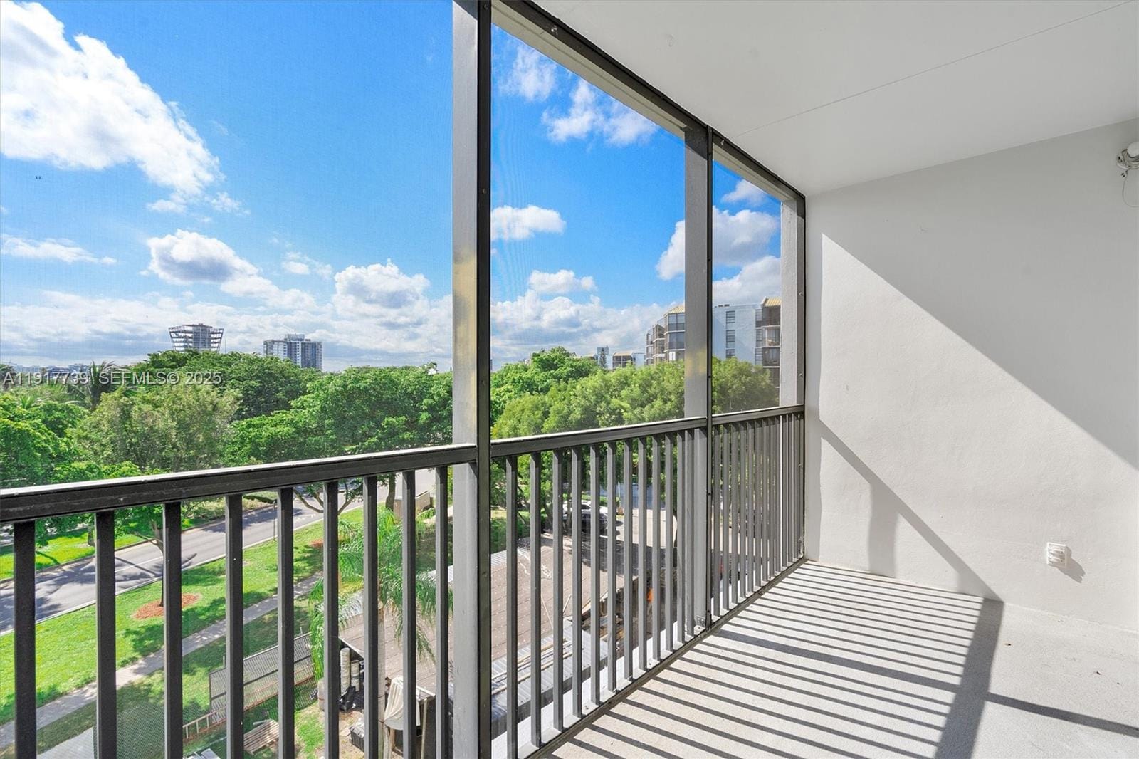 3101 N Country Club Drive 504, Aventura, FL 33180 photo 16