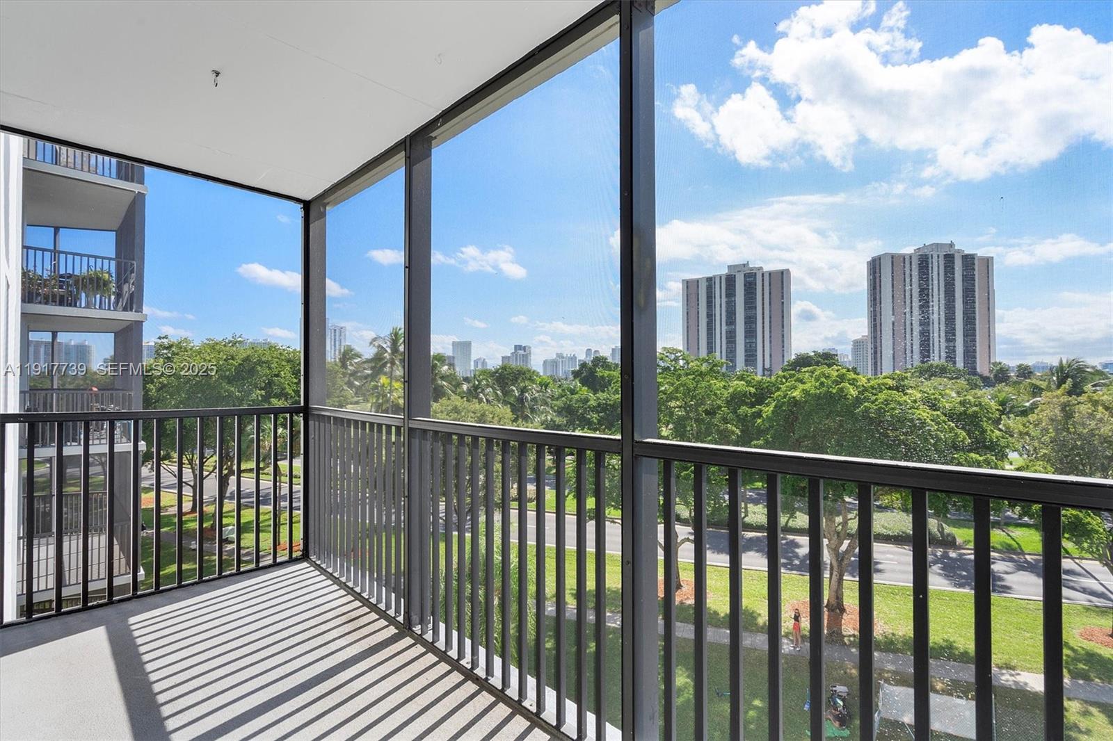 3101 N Country Club Drive 504, Aventura, FL 33180, Aventura
