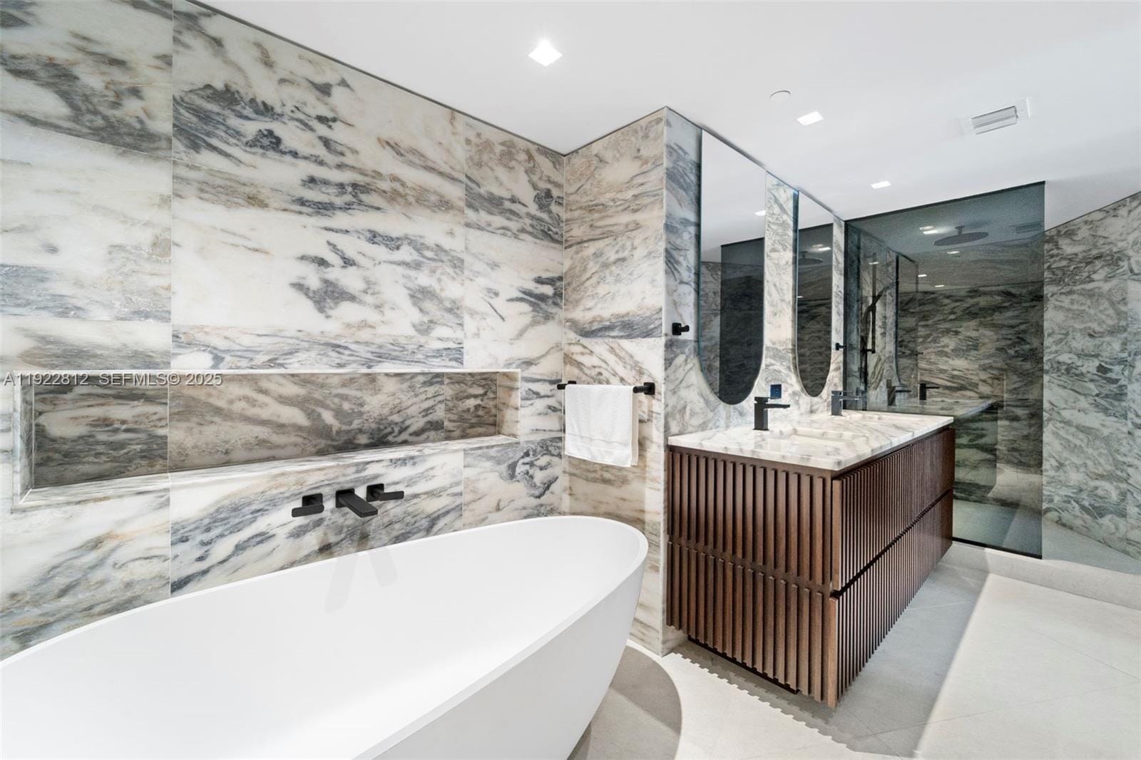 2127 Brickell Avenue 3005, Miami, FL 33129 photo 17