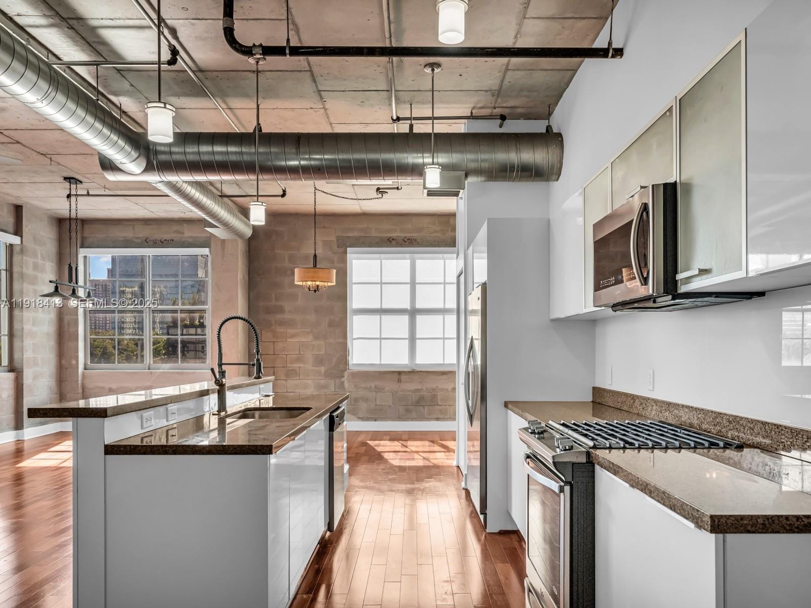 411 NW 1st Avenue 401 — photo 8