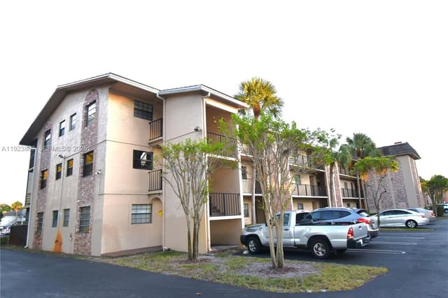 3361 NW 85th Avenue 201, Coral Springs, FL 33065