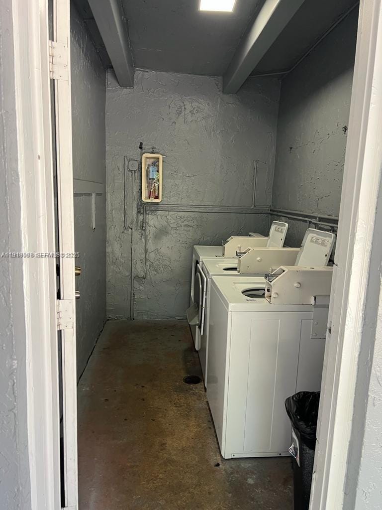3265 Griffin Road 101, Dania Beach, FL 33312 photo 2