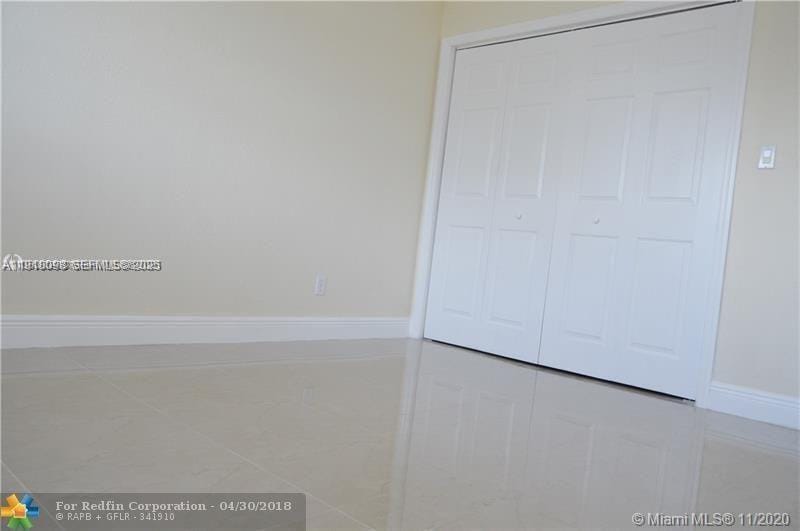 3265 Griffin Road 101, Dania Beach, FL 33312 photo 3