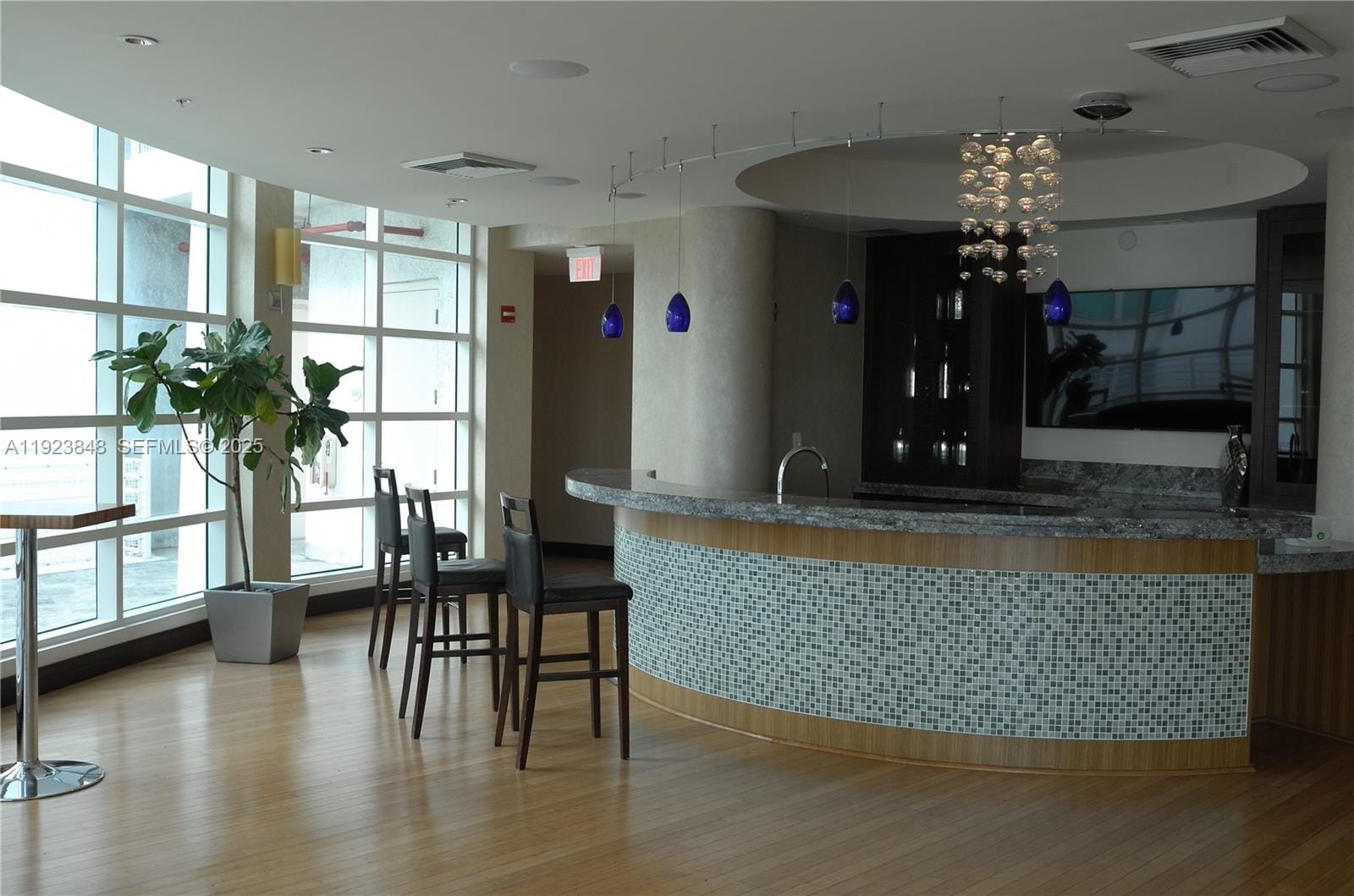 253 NE 2nd Street 908, Miami, FL 33132 photo 30