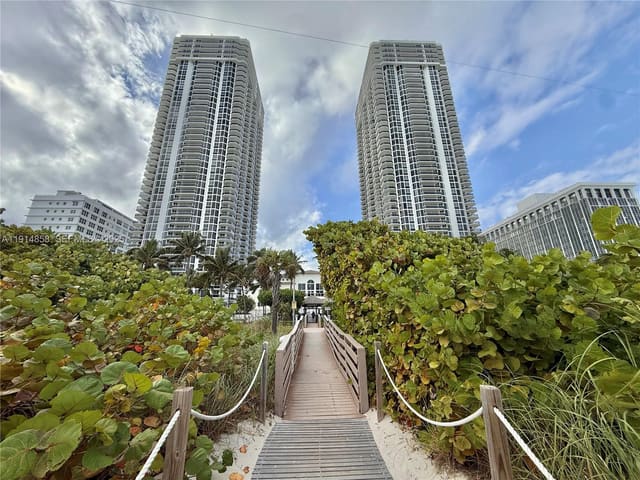 4775 Collins Avenue 1601, sold in Green Diamond Condo, Miami Beach, FL