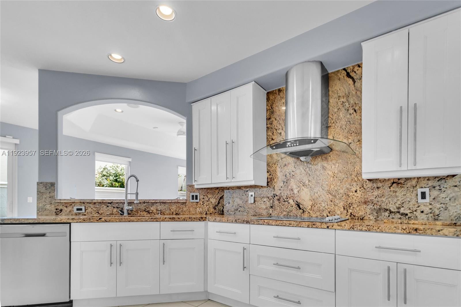 1547 Mariner Way, Hollywood, FL 33019 photo 14
