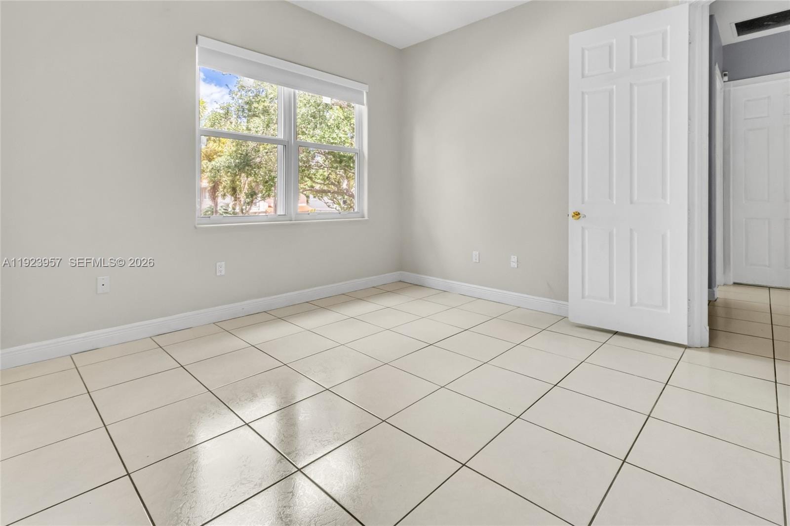 1547 Mariner Way, Hollywood, FL 33019 photo 21