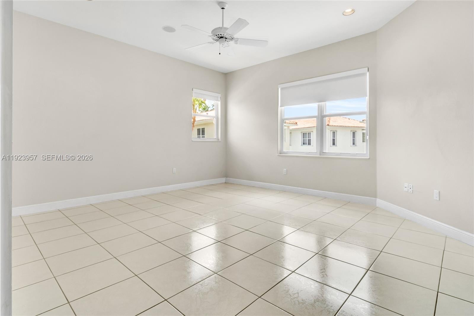 1547 Mariner Way, Hollywood, FL 33019 photo 28