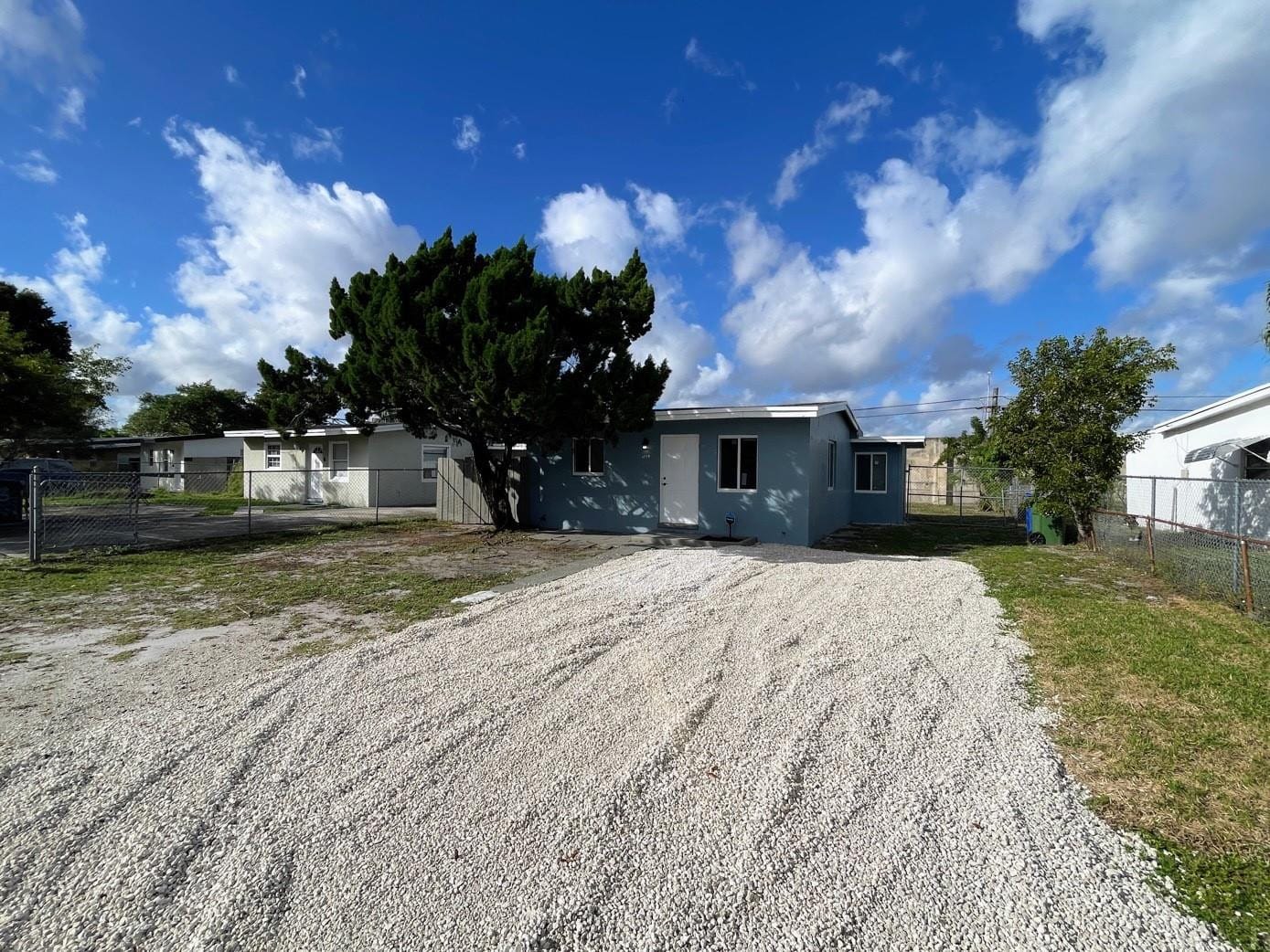 1774 Lauderdale Manor Drive, Fort Lauderdale, FL 33311 photo 24