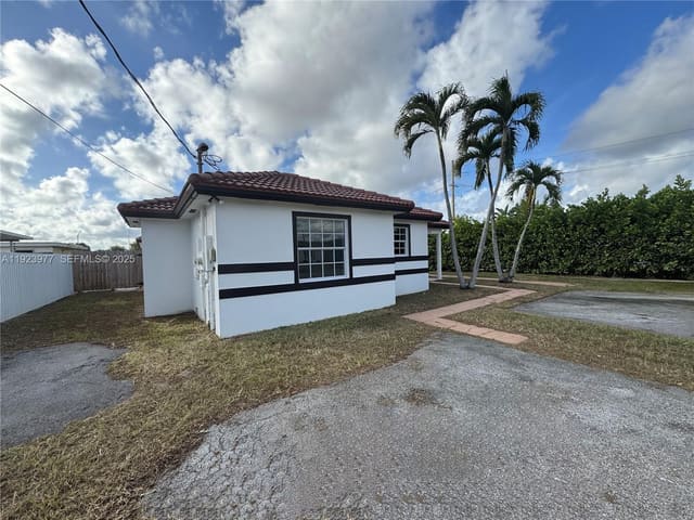 1224 SW 76th Court, sold in Miami Gateway Revised, Miami, FL