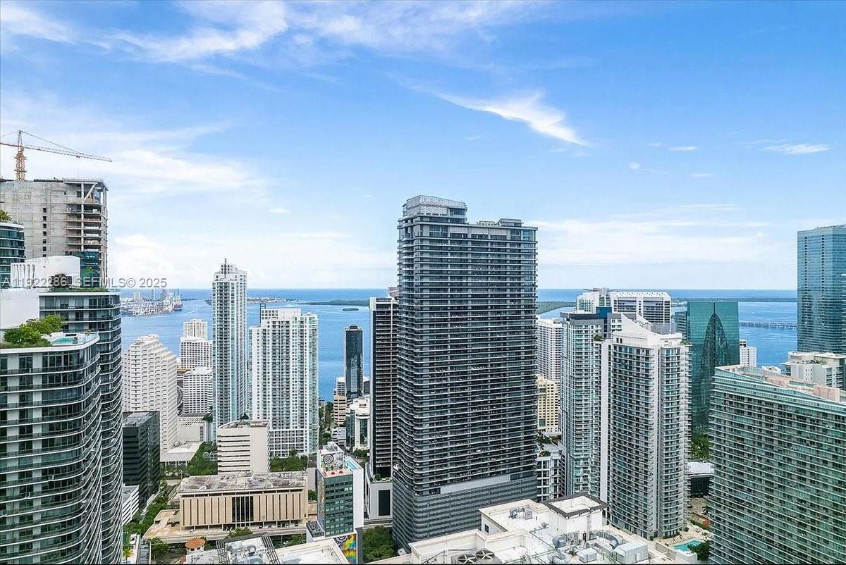1000 Brickell Plaza 3211, Miami, FL 33131