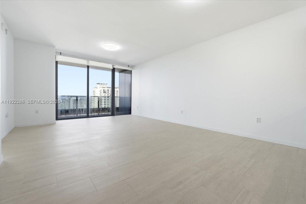 1000 Brickell Plaza 3211, Miami, FL 33131 photo 12
