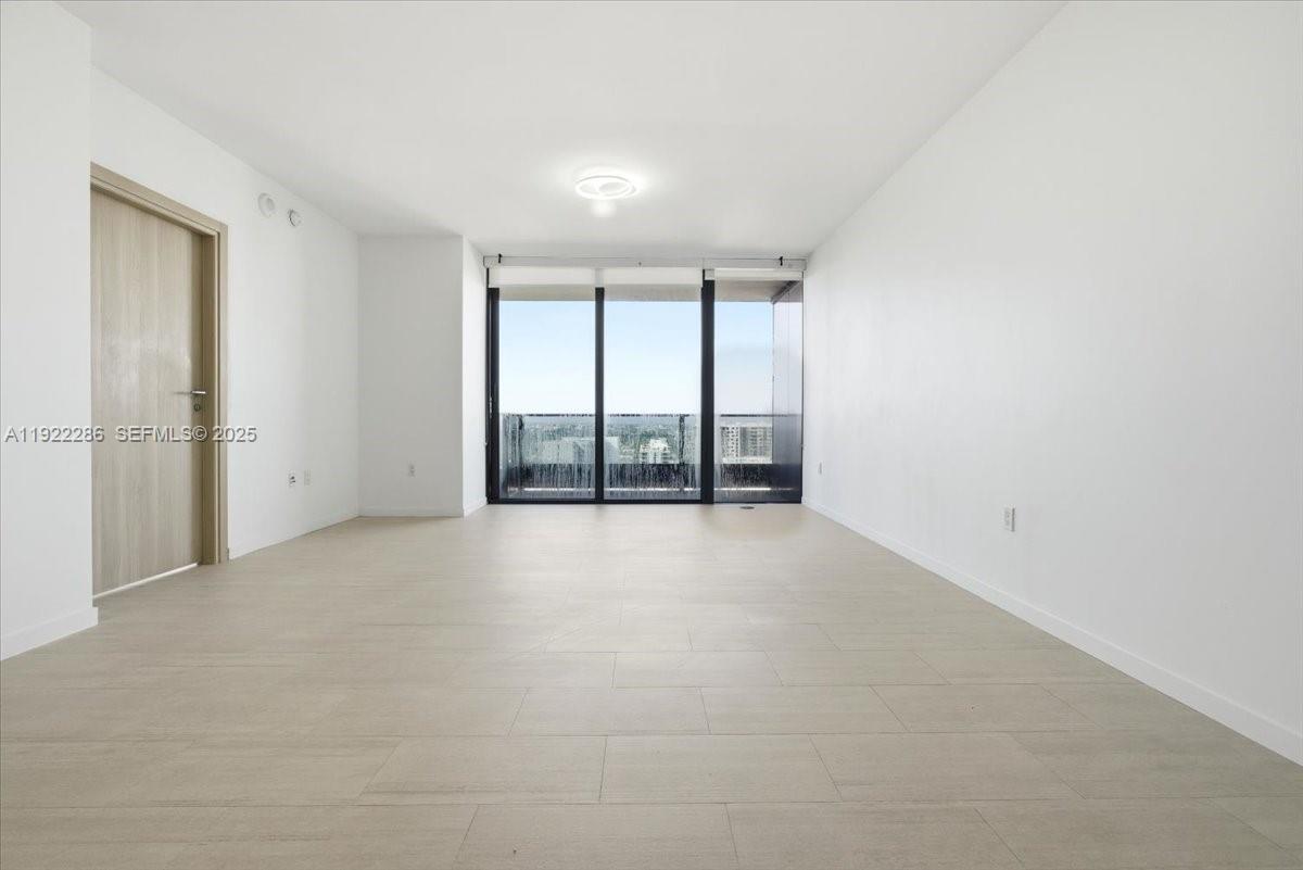 1000 Brickell Plaza 3211, Miami, FL 33131 photo 13