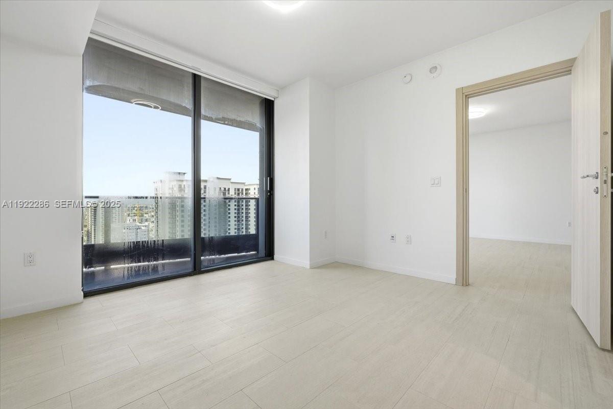 1000 Brickell Plaza 3211, Miami, FL 33131 photo 18