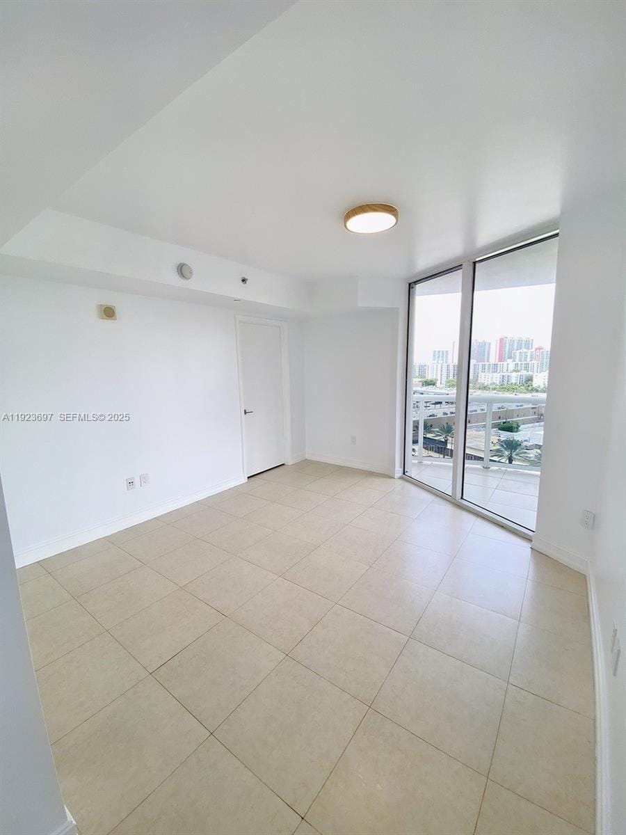 17201 Collins Avenue 1009, Sunny Isles Beach, FL 33160 photo 7