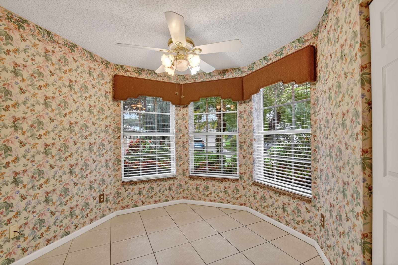 6568 Malta Drive — photo 10