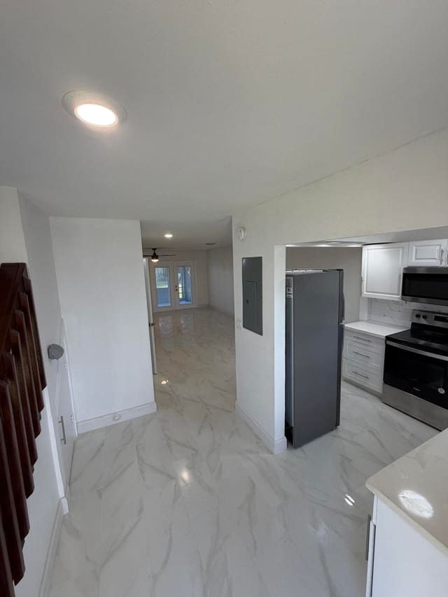 5305 Bayside Drive, Greenacres, FL 33463