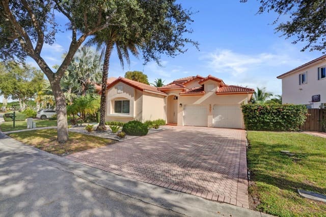 5907 NW 110th Court, sold in Doral Isles-Antilles, Doral, FL