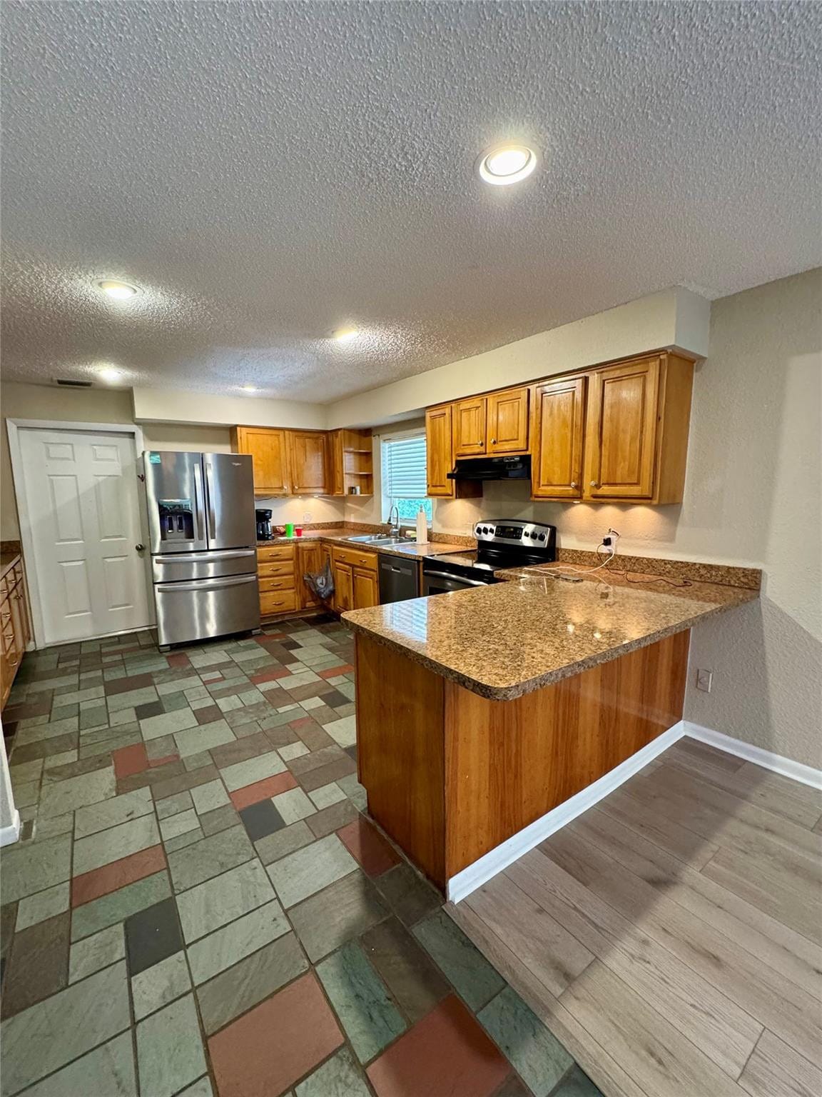 3474 Southern Pines Drive — photo 4