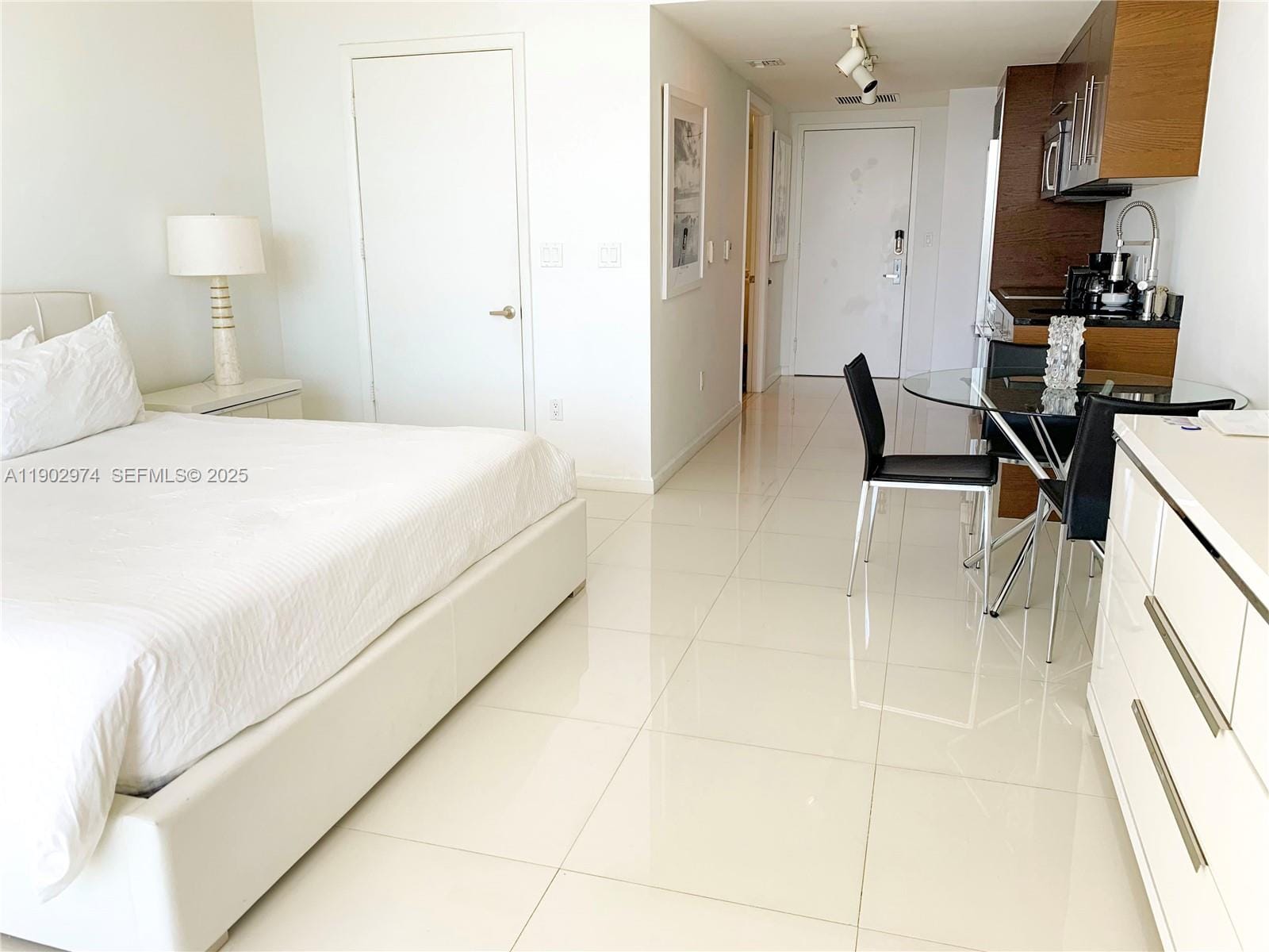485 Brickell Avenue 4305, Miami, FL 33131 photo 7