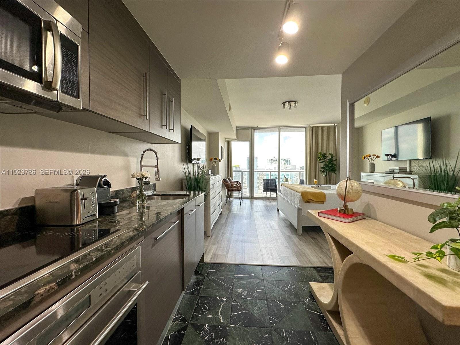 485 Brickell Avenue 4405, Miami, FL 33131 photo 12