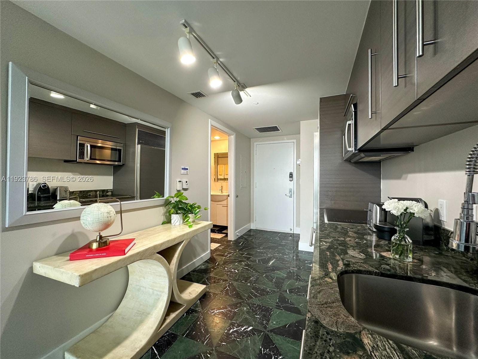 485 Brickell Avenue 4405, Miami, FL 33131 photo 14