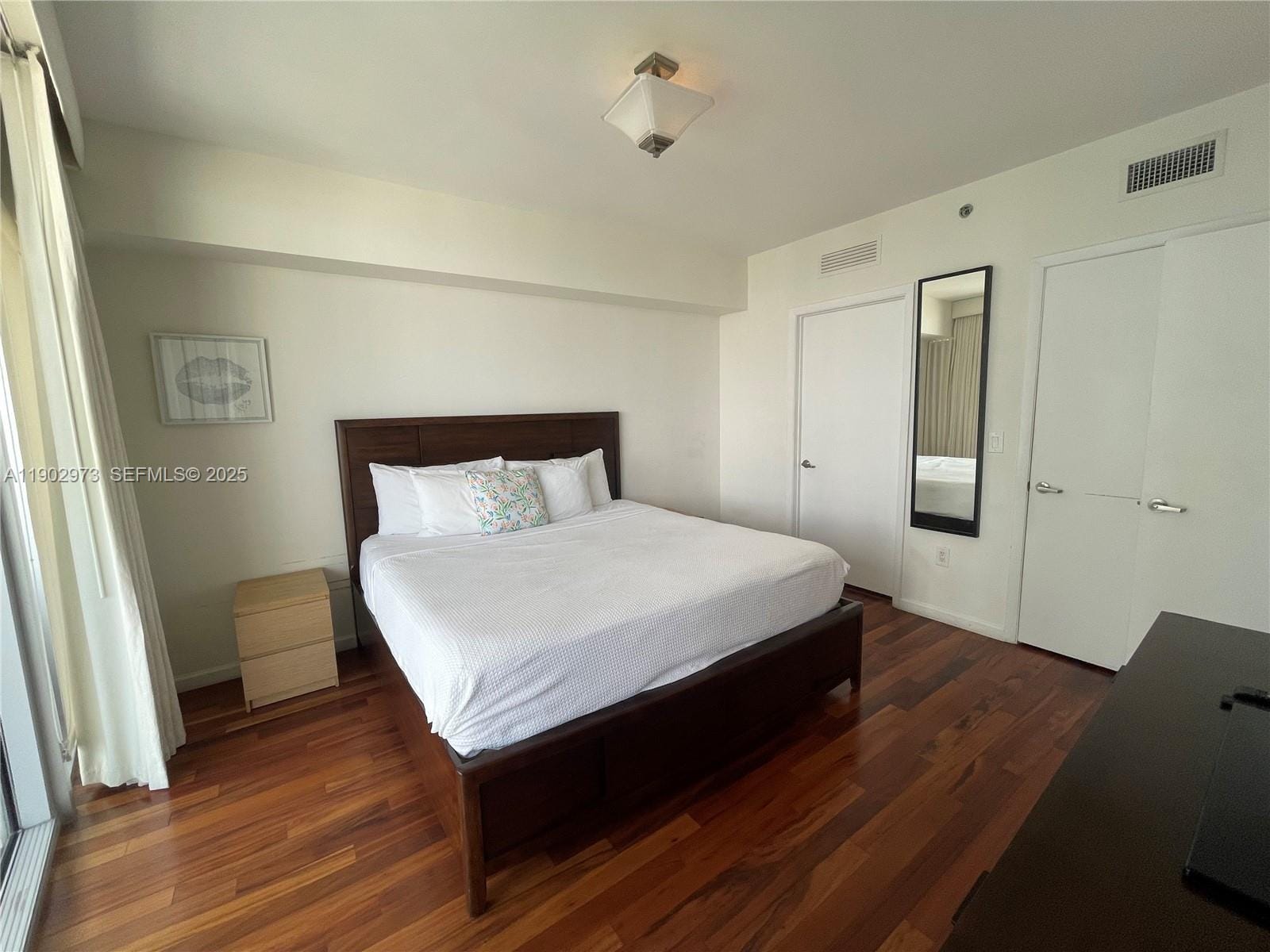 485 Brickell Avenue 2203 — photo 11