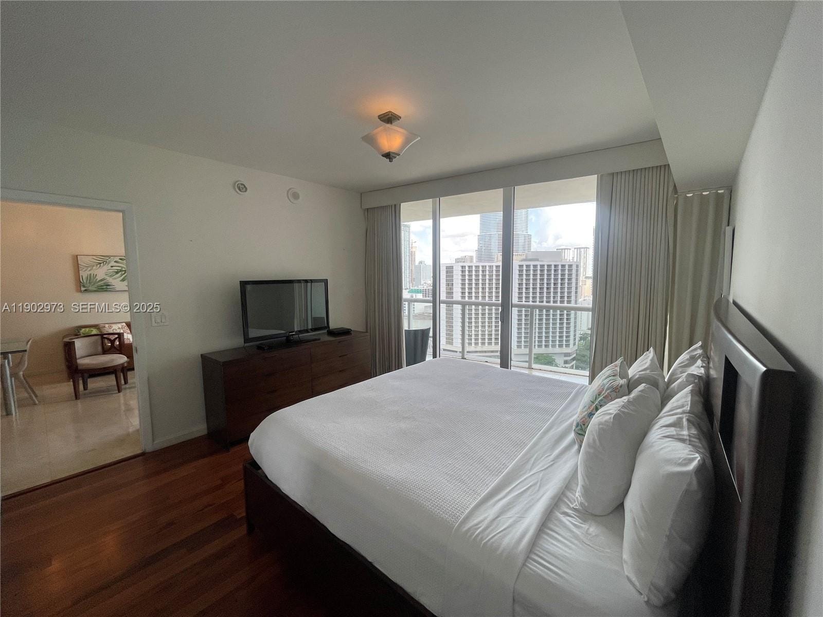 485 Brickell Avenue 2203 — photo 12