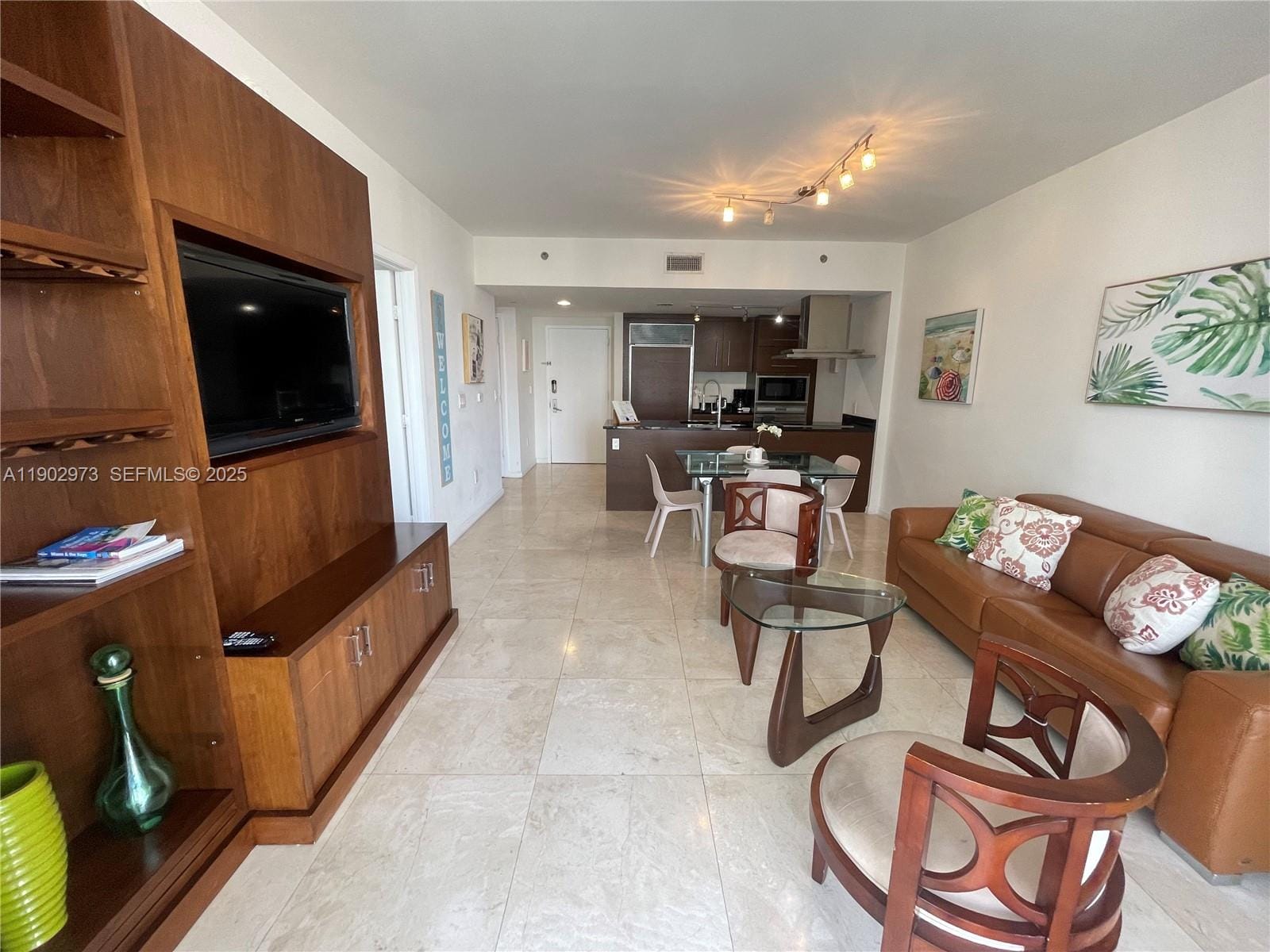 485 Brickell Avenue 2203 — photo 8