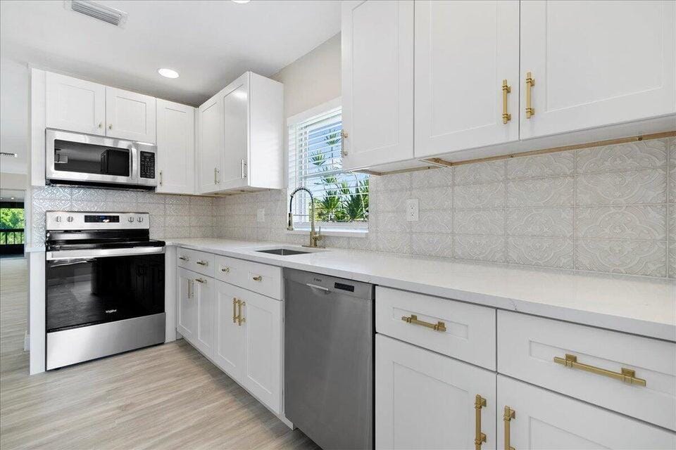 13921 Royal Palm Court D — photo 4