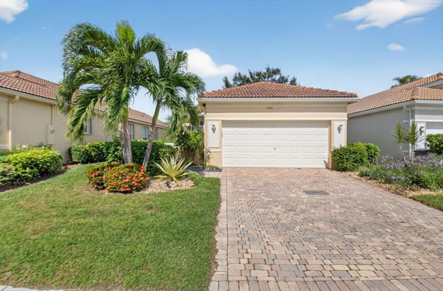 7241 Cataluna Circle, Delray Beach, FL 33446