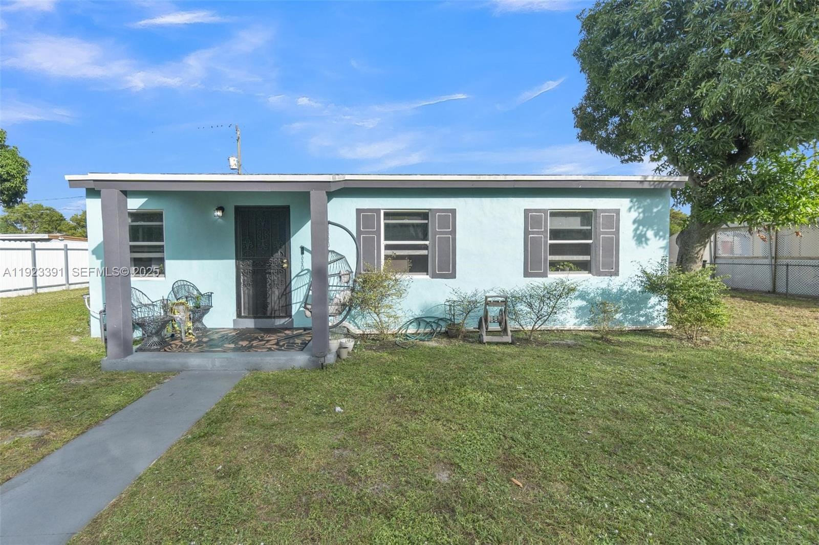15851 NW 18th Avenue, Miami Gardens, FL 33054 photo 2