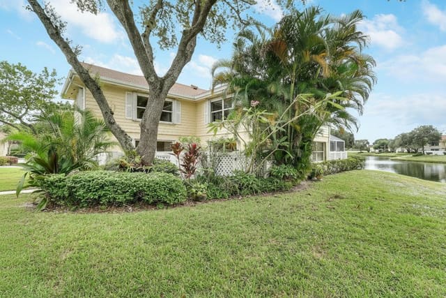 8155 Chelsea Court A, Lake Clarke Shores, FL 33406
