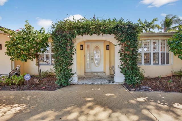 12046 Prosperity Farms Road, sold in Maheu Estates Add 2, Palm Beach Gardens, FL