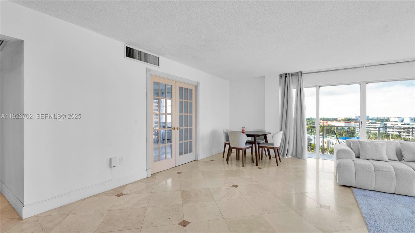 11111 Biscayne Boulevard 9H, Miami, FL 33181 photo 2