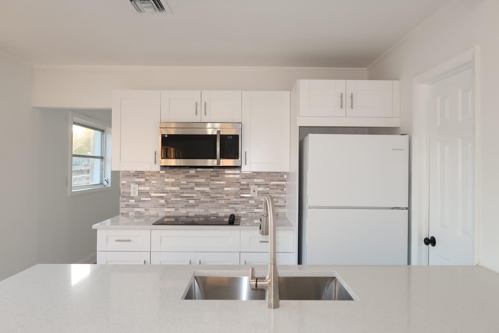 601 N B Street — photo 7