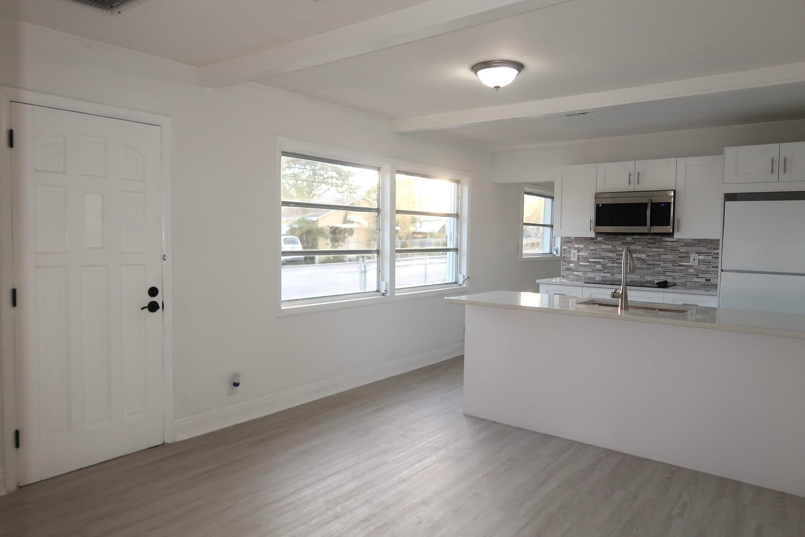 601 N B Street — photo 10