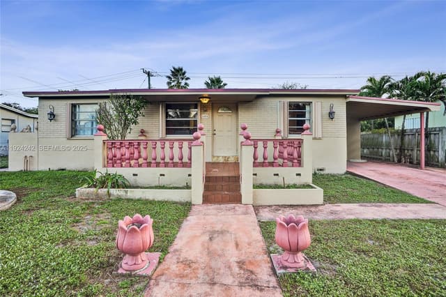 6404 Evans Street, Linwood Gardens, Hollywood, FL