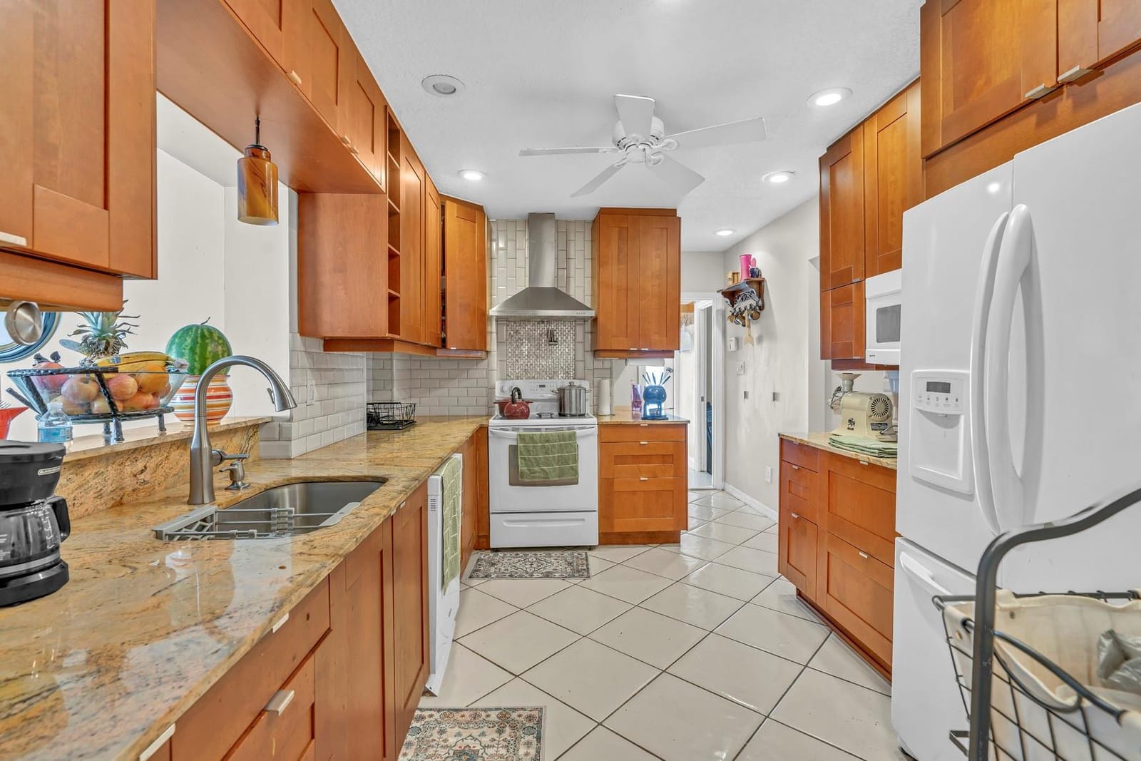 8008 NW 102 Way — photo 12
