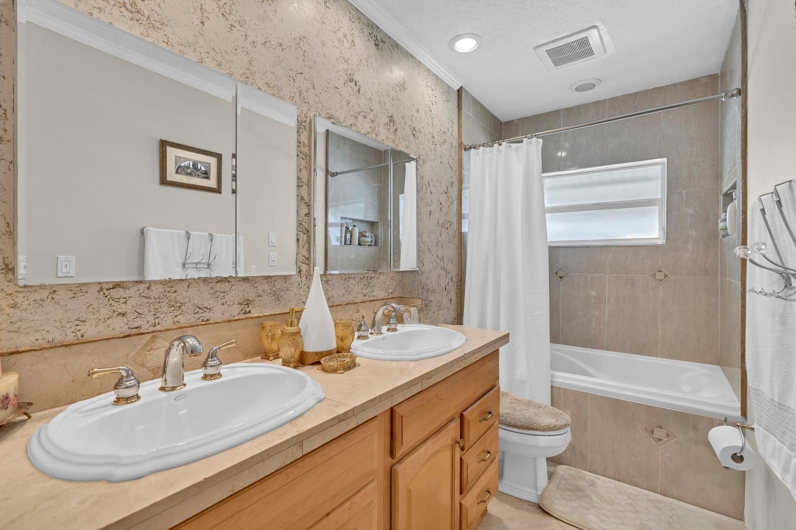 8008 NW 102 Way, Tamarac, FL 33321 photo 16