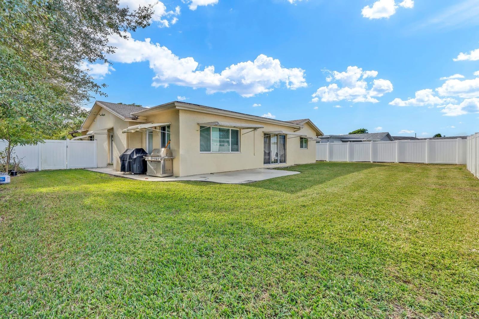 8008 NW 102 Way, Tamarac, FL 33321 photo 23