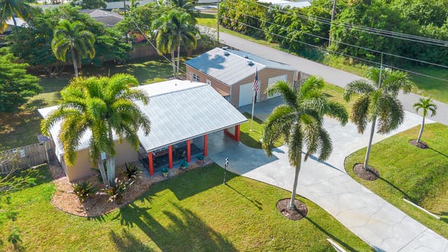 3194 SE Jefferson Street, Stuart, FL 34997